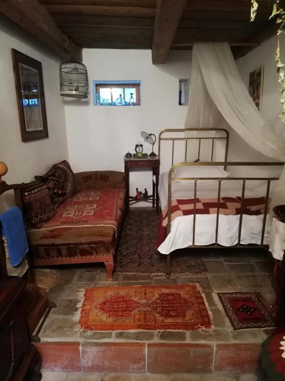 Rozmaringos Udvarház Dunafoldvar Exterior foto