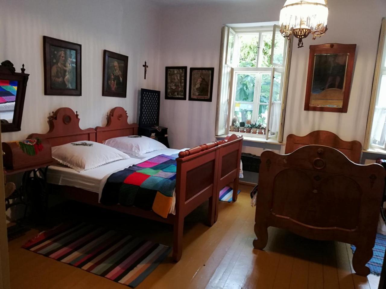 Rozmaringos Udvarház Dunafoldvar Exterior foto