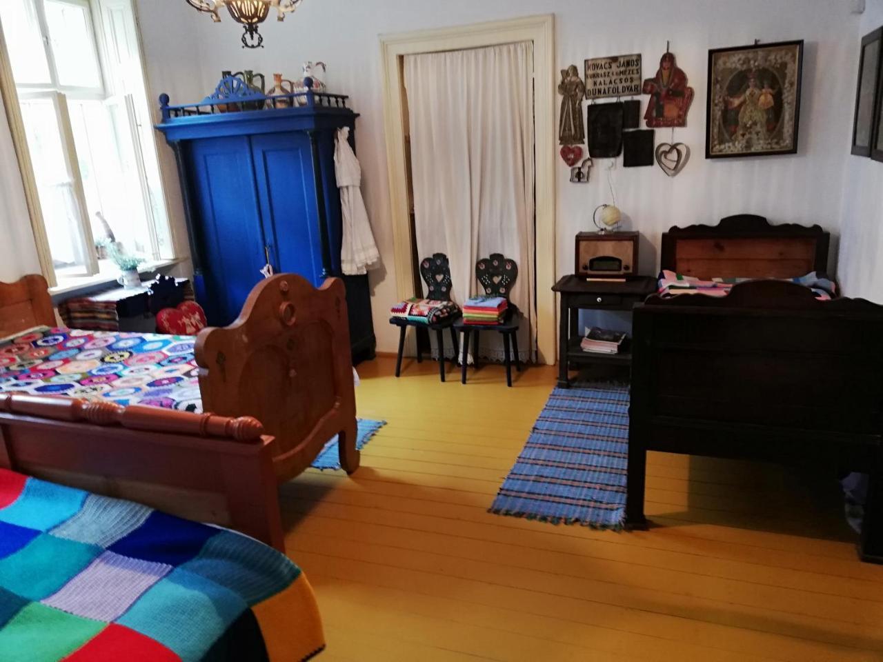 Rozmaringos Udvarház Dunafoldvar Exterior foto